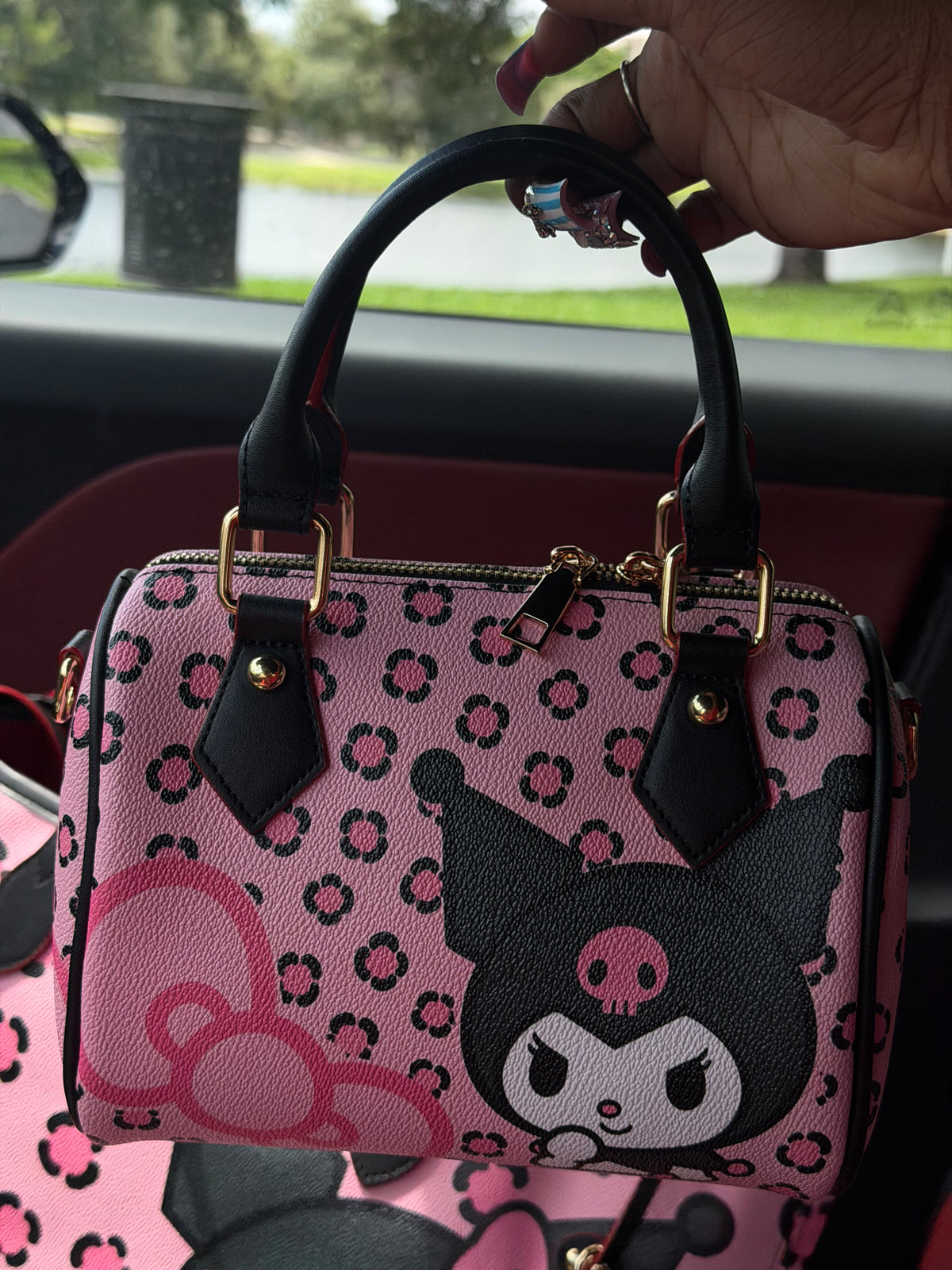 Small pillow bags ( comes with a strap )