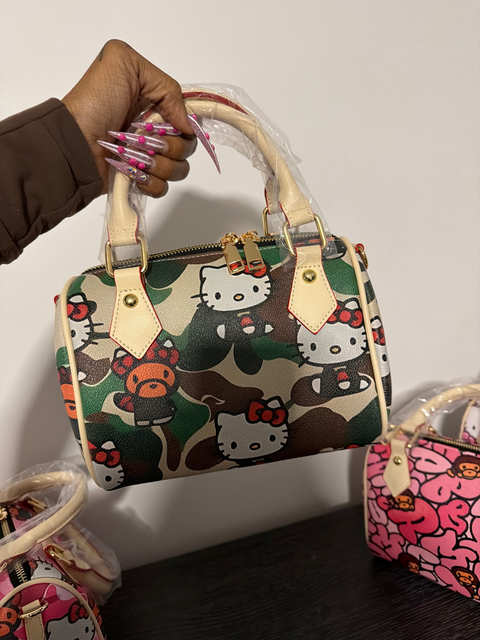 Small pillow bags ( comes with a strap )