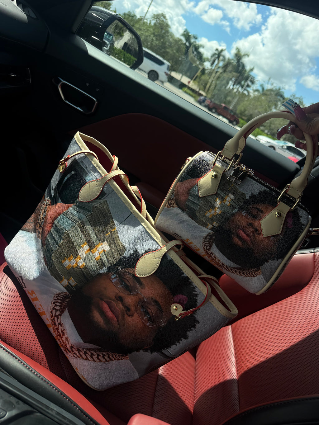 Tote bags