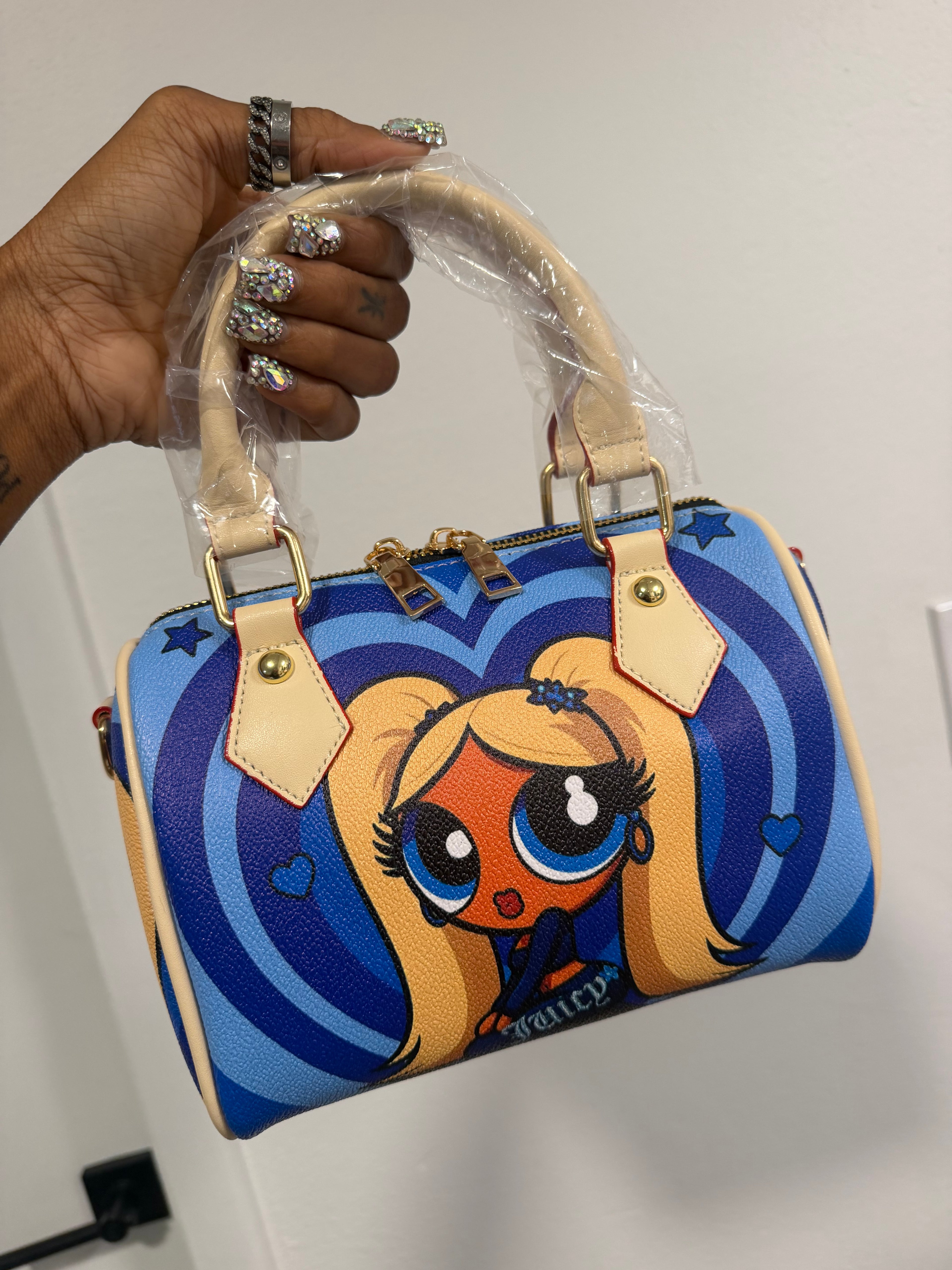 Small pillow bags ( comes with a strap )