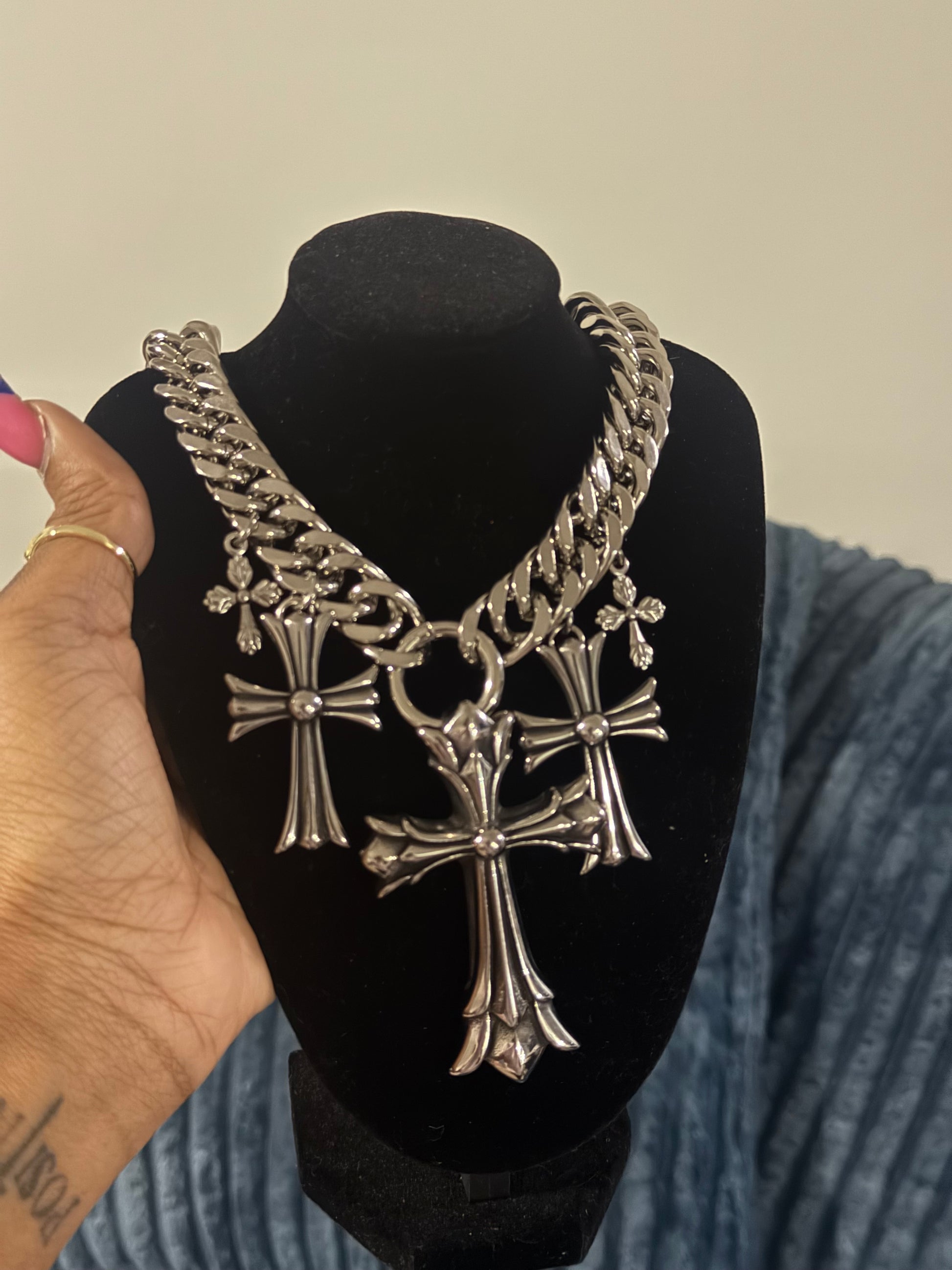 5 piece silver chrome necklaces