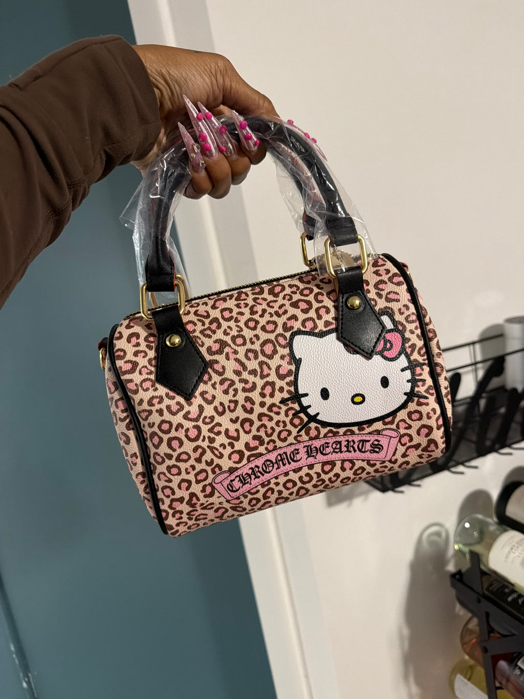 Small pillow bags ( comes with a strap )