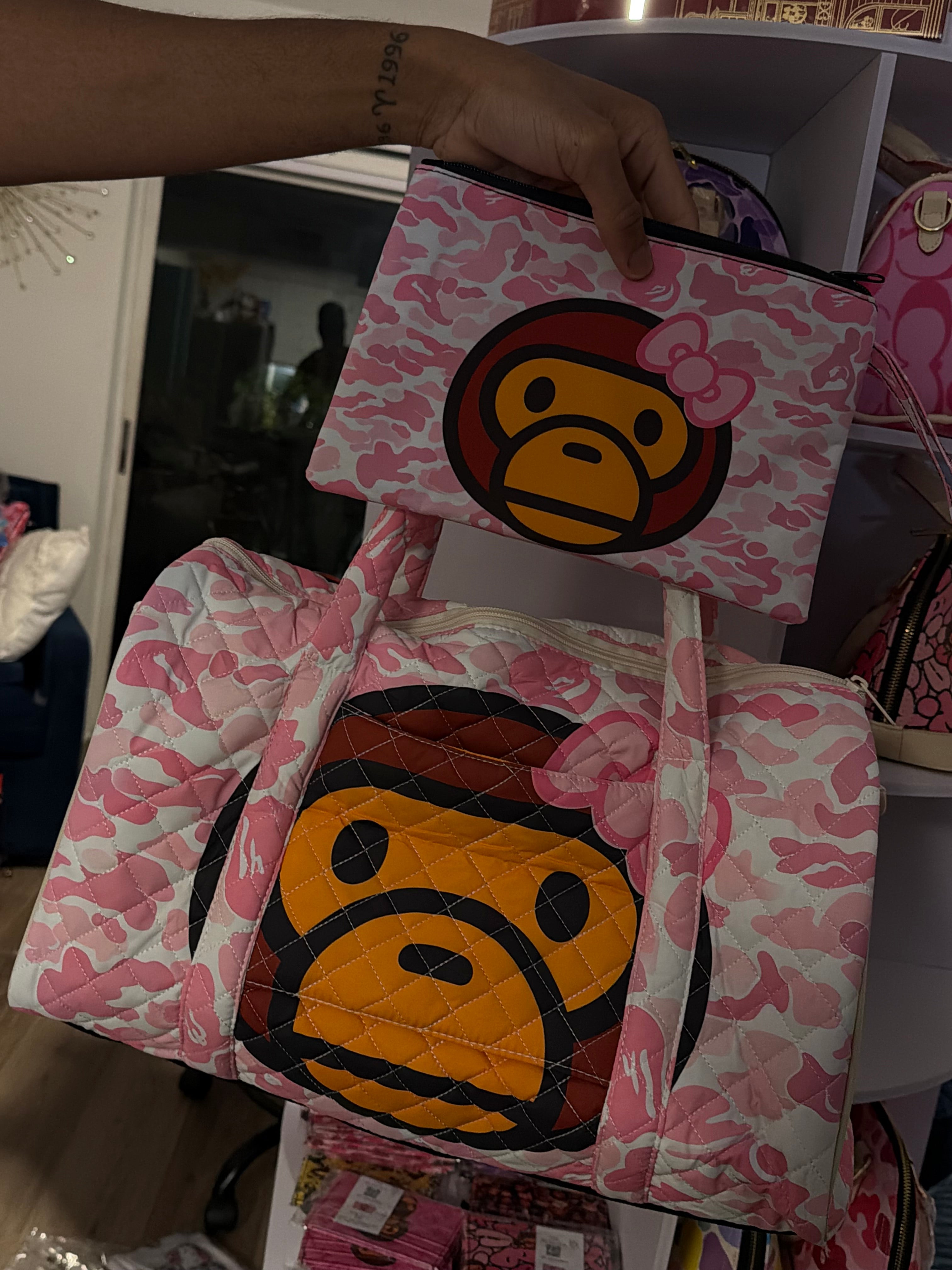 Duffle bags ( only duffle bag )