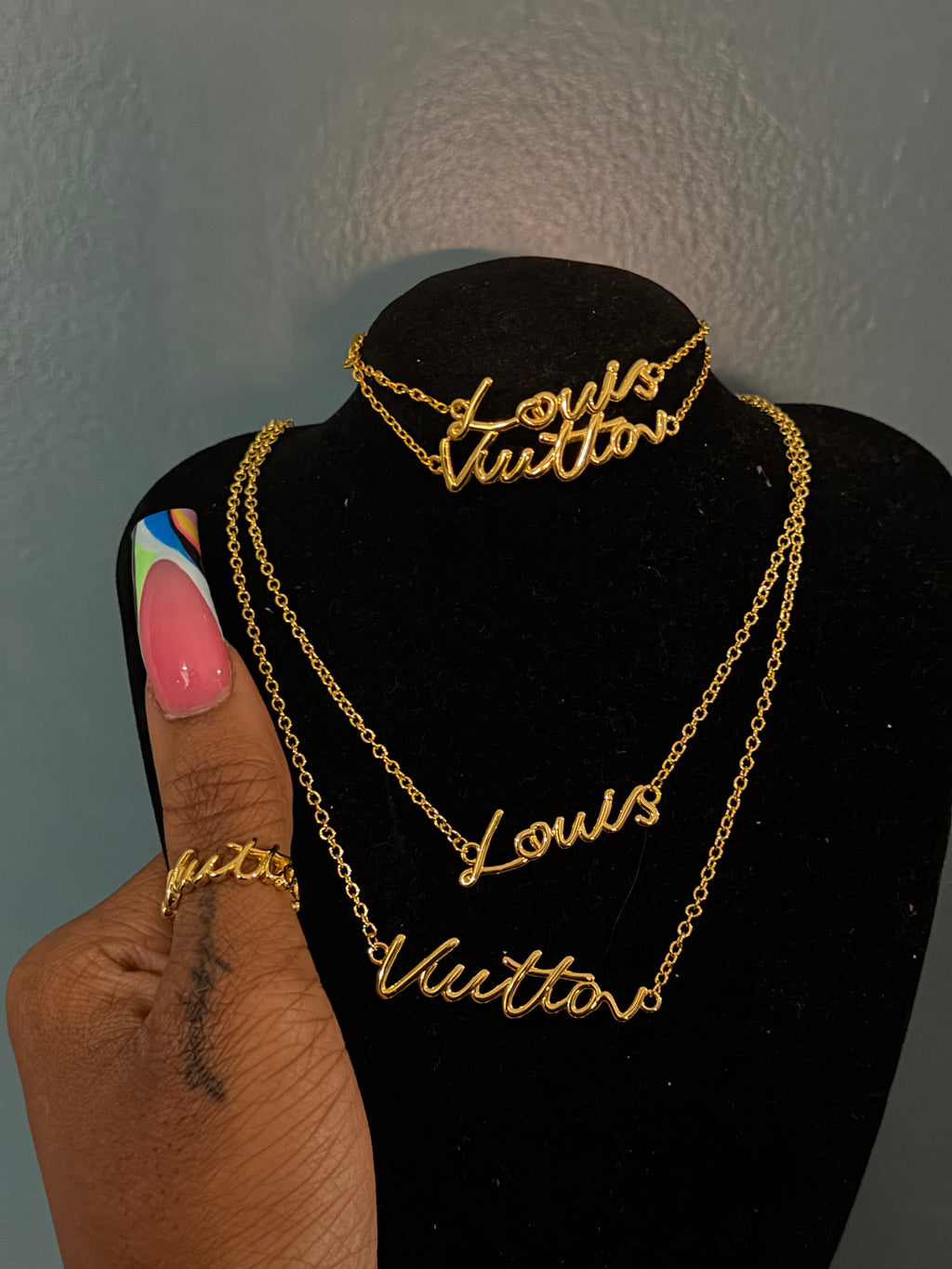Louie set