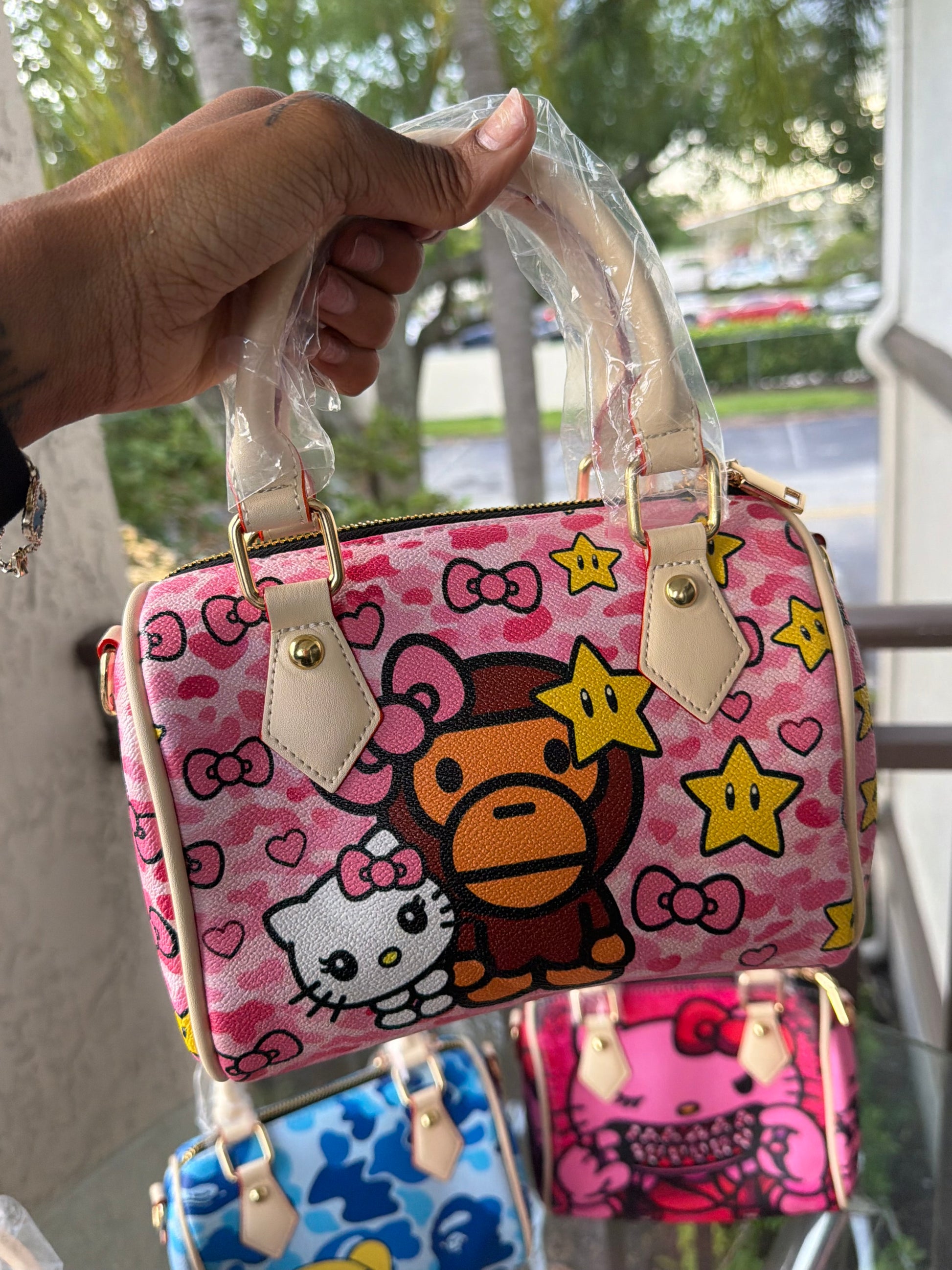 Small pillow bags ( comes with a strap )