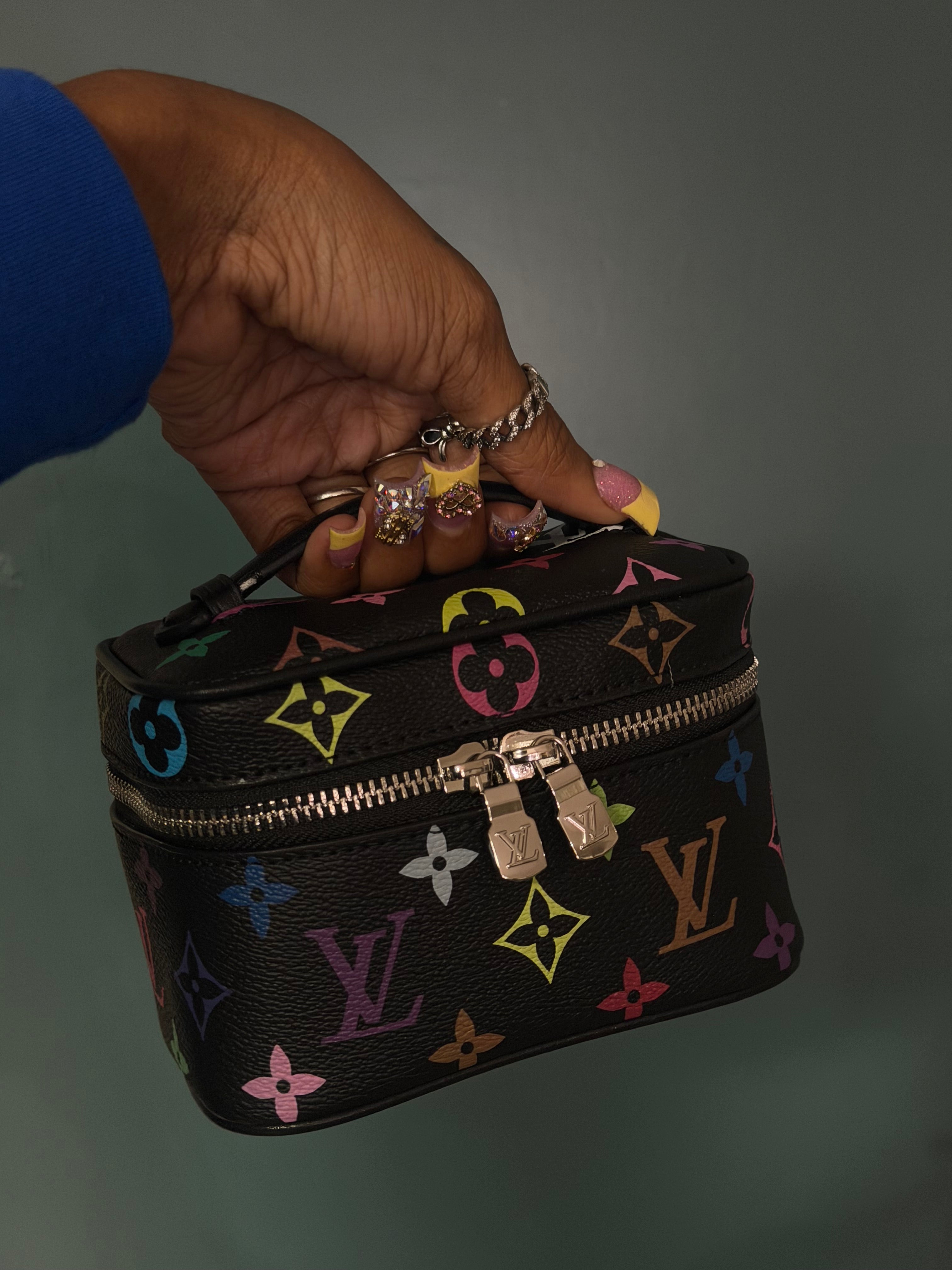 Lv color vanity