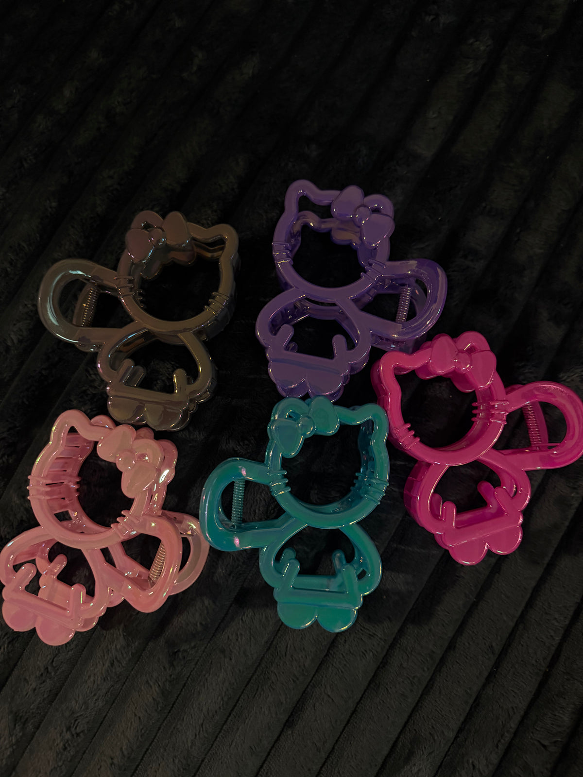 Hello kitty full body claw clip