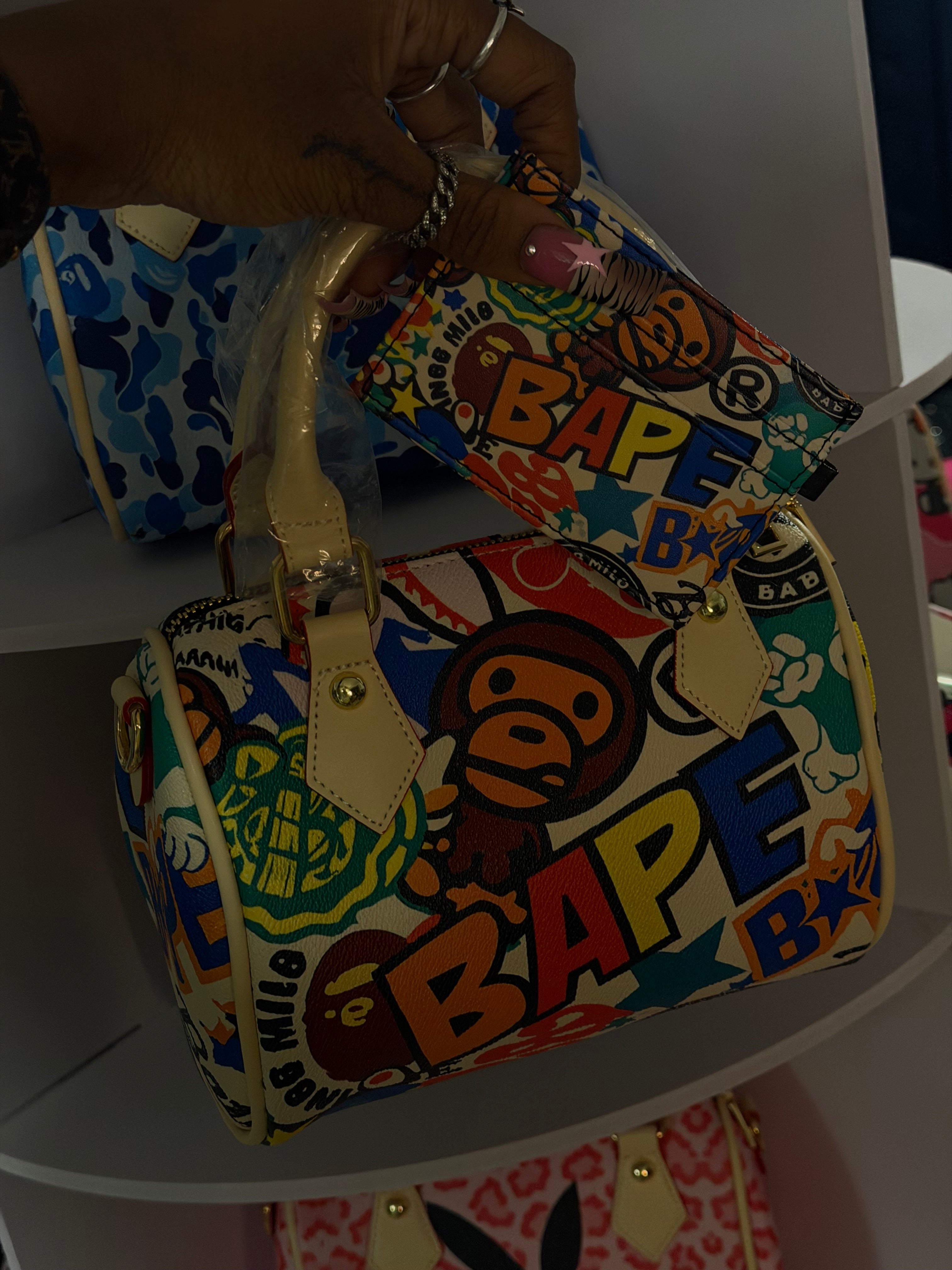 Small pillow bags ( comes with a strap )