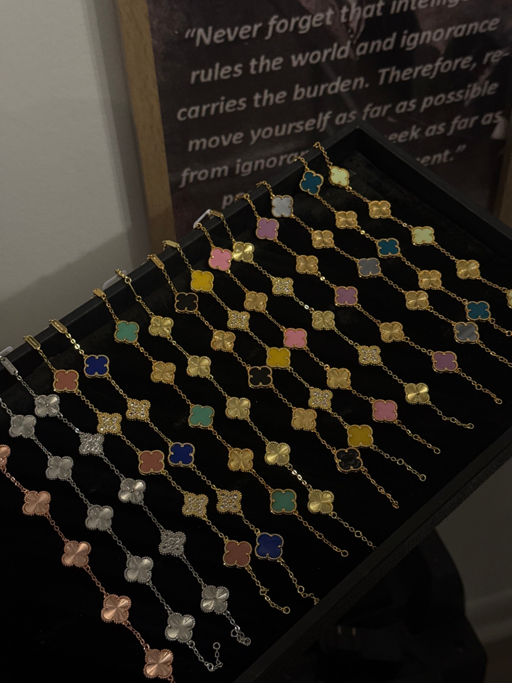 Deluxe clover leaf bracelets