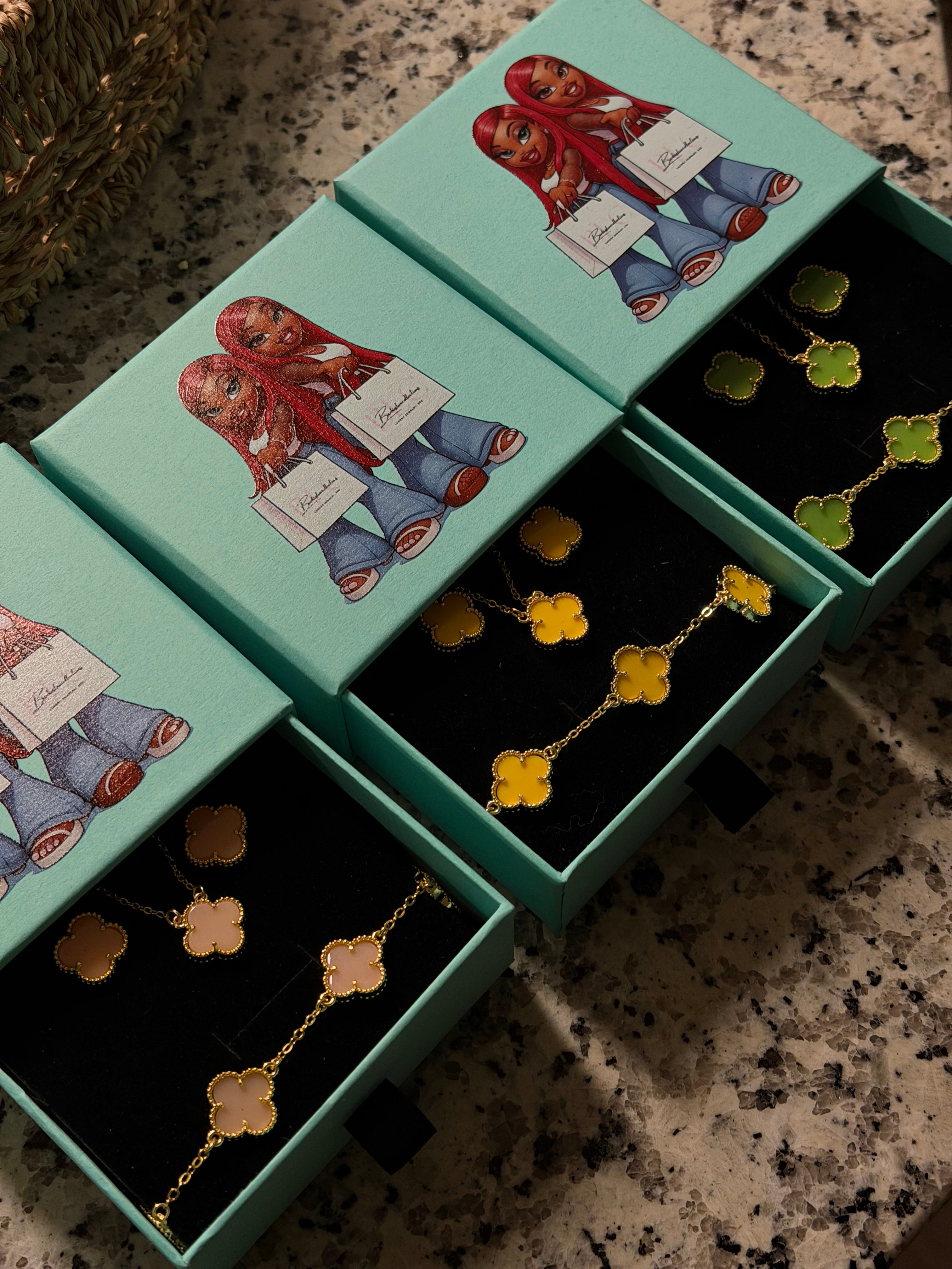 Clover leaf sets