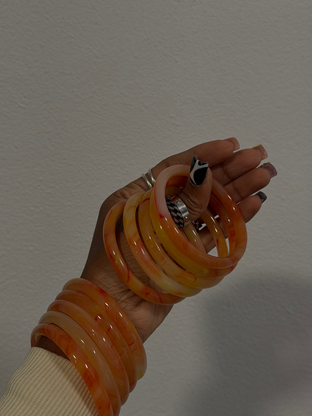 Jade bangle ( one by itself )