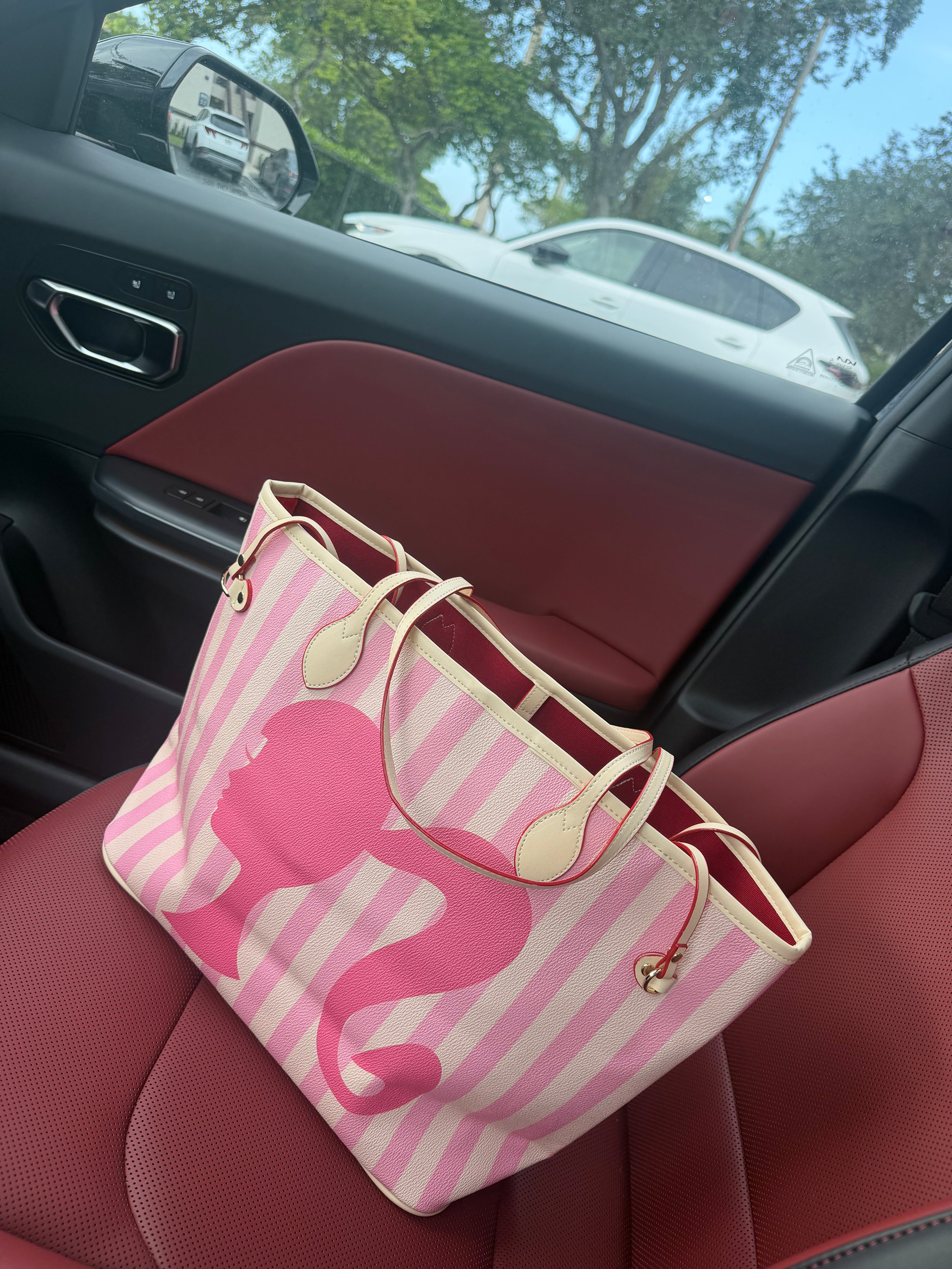 Tote bags