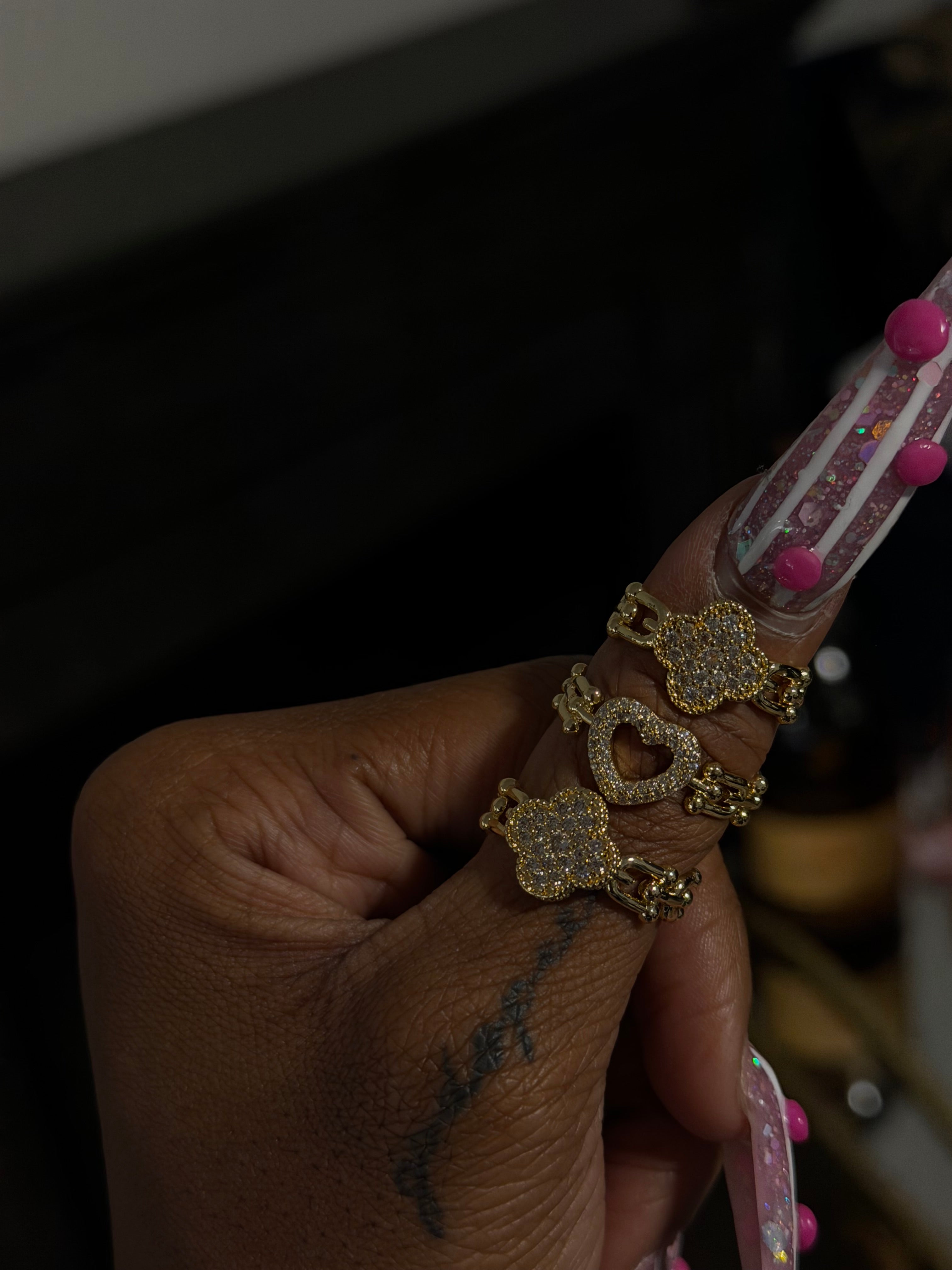 Clover diamond adjustable ring