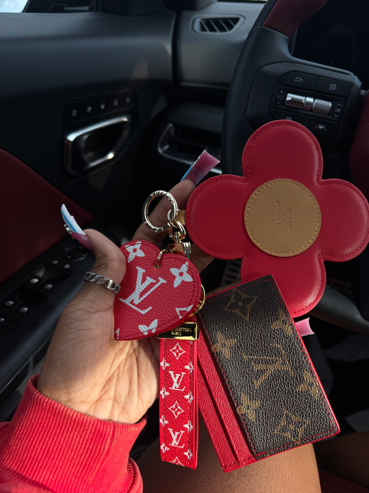 4 piece lv keychain