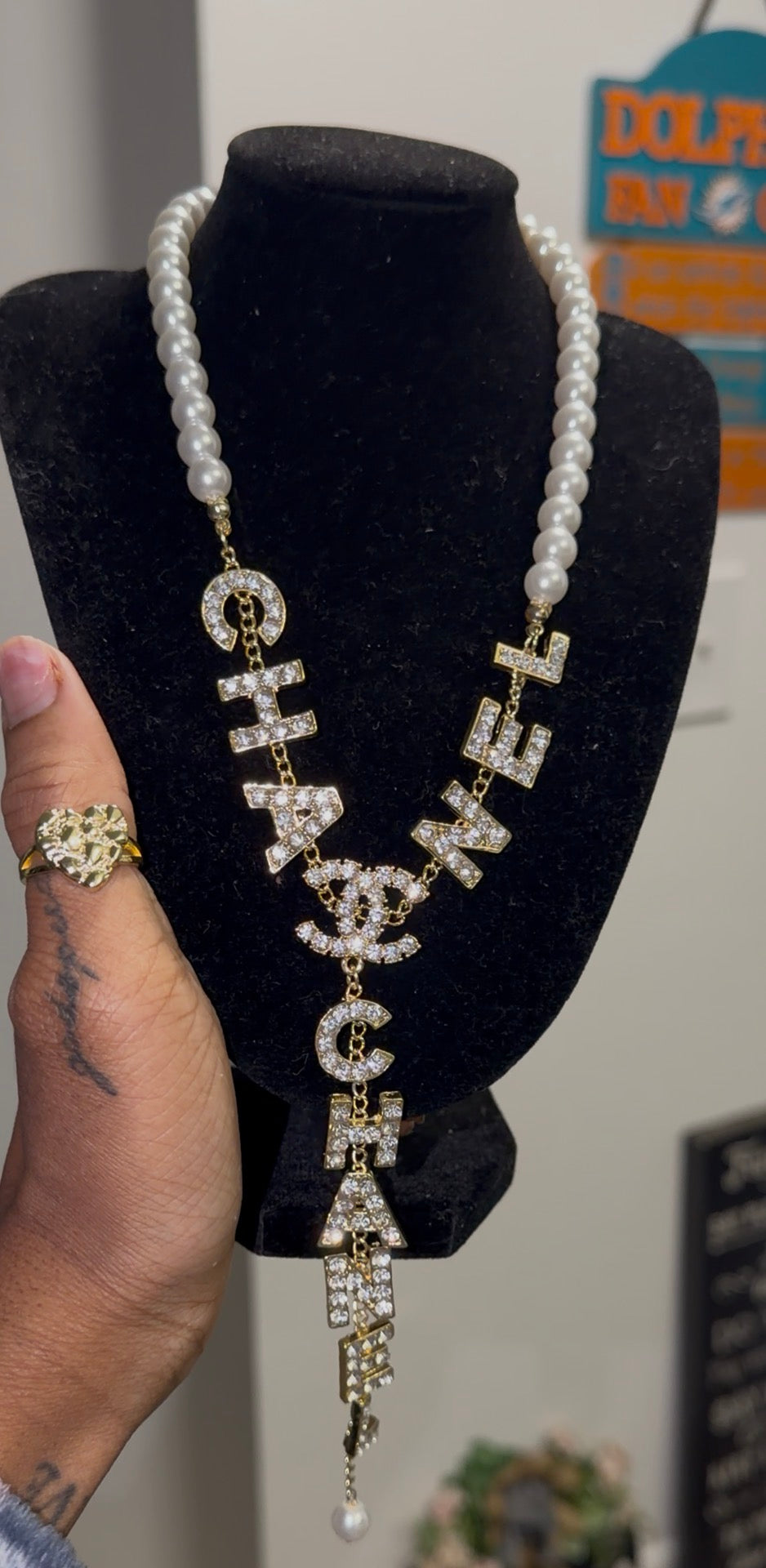 CHANEL PEARL NECKLACE