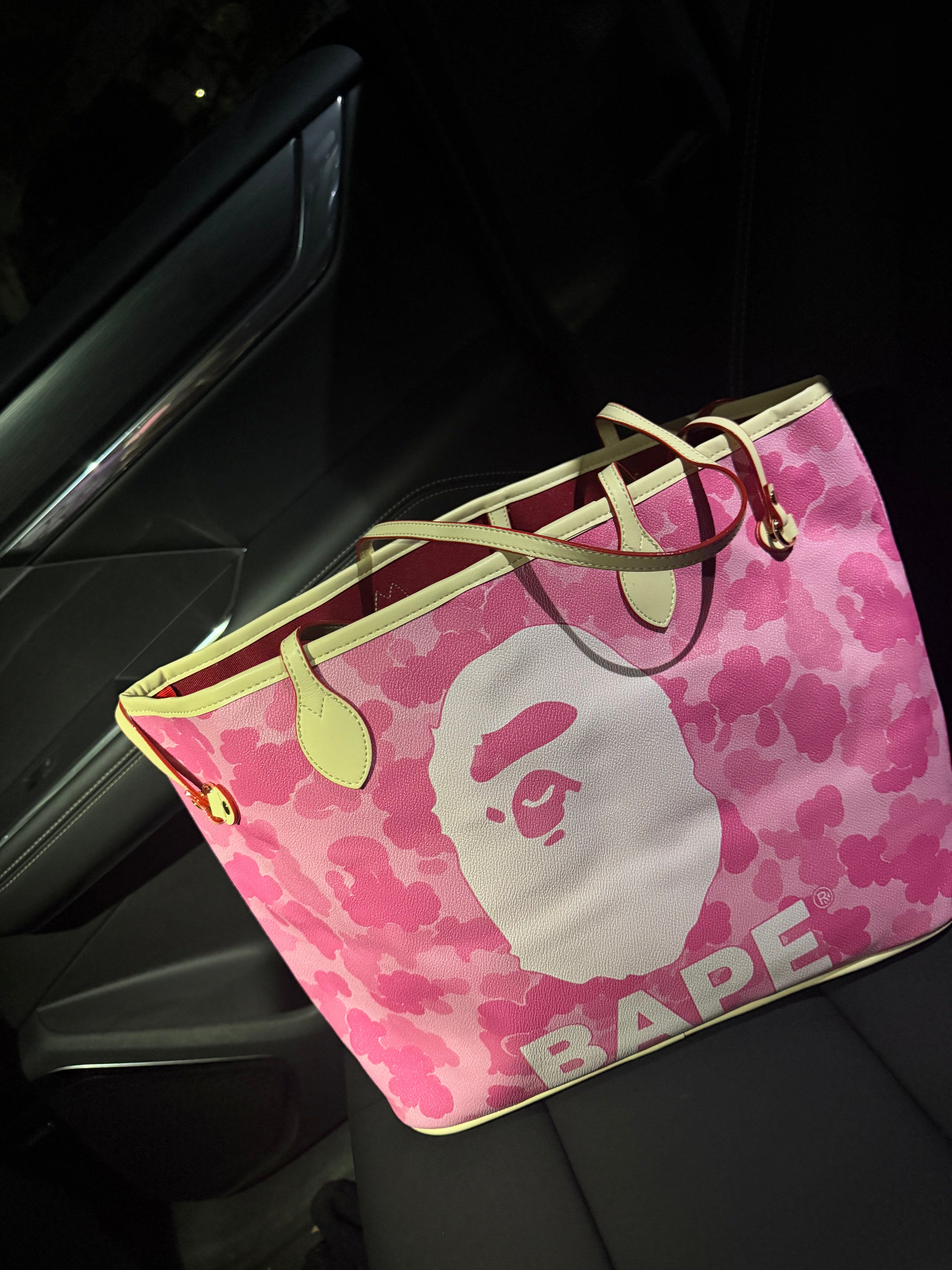 Tote bags