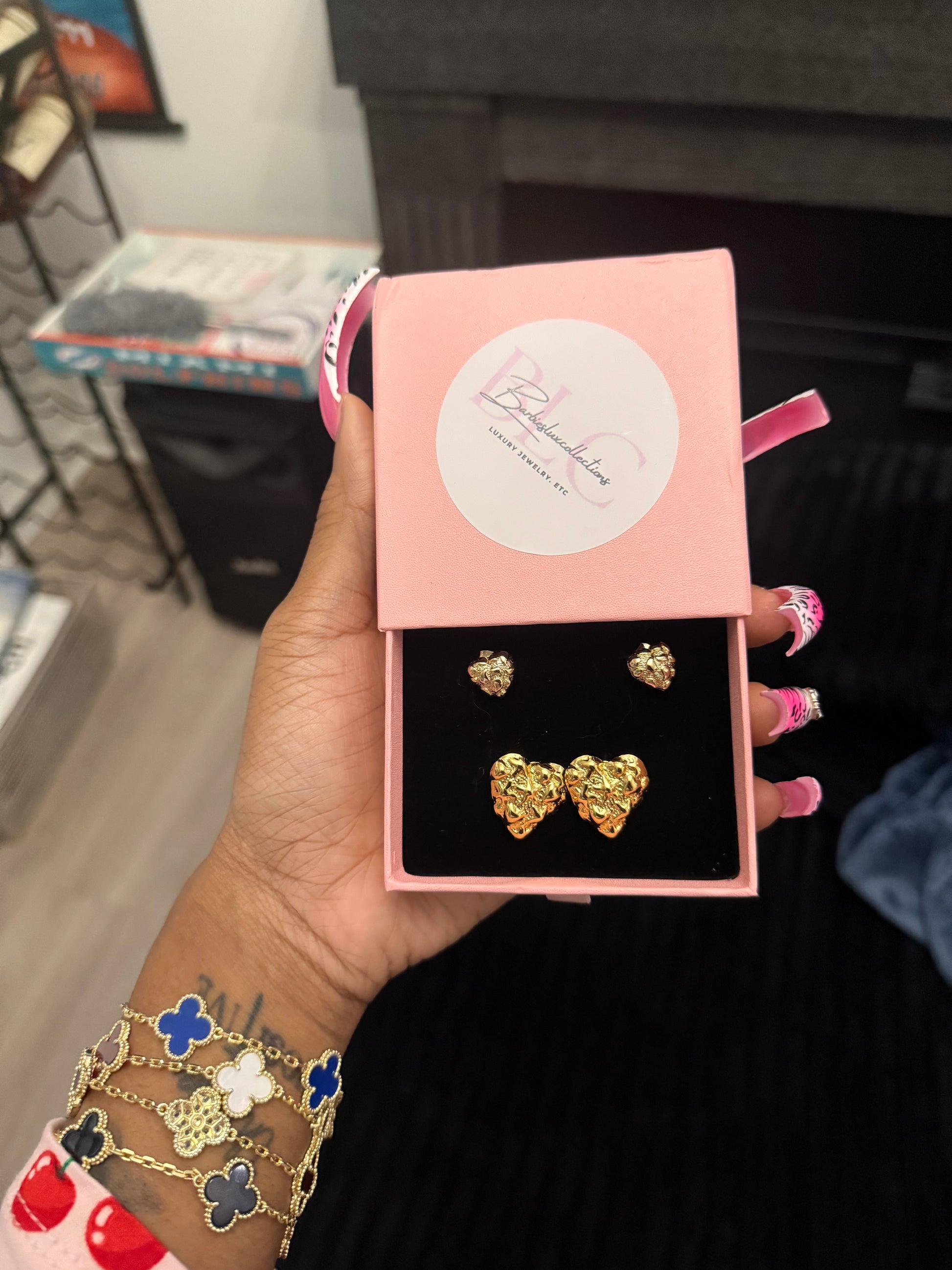 Heart nugget earrings
