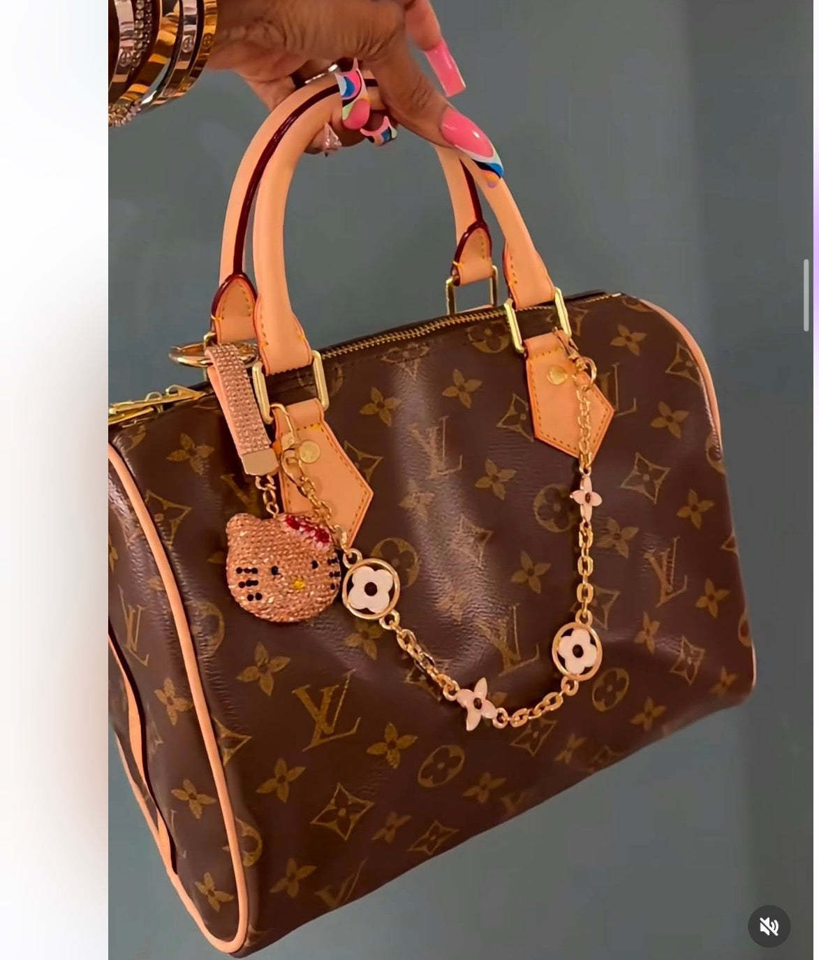 Lv speedy 25( locket and strap included)