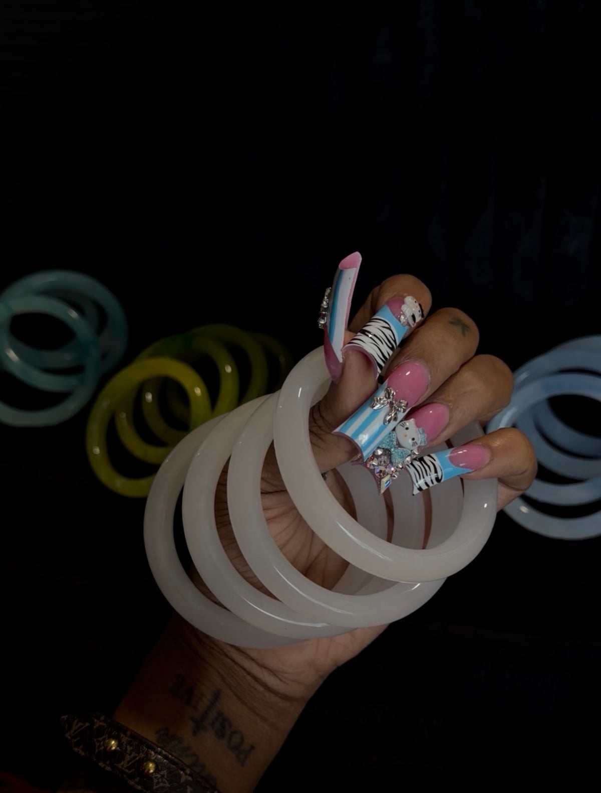 Jade bangle ( one by itself )