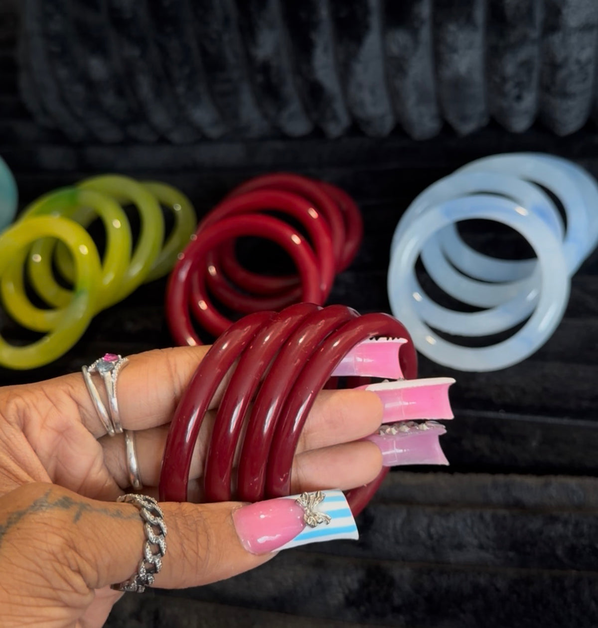 Jade bangle ( one by itself )