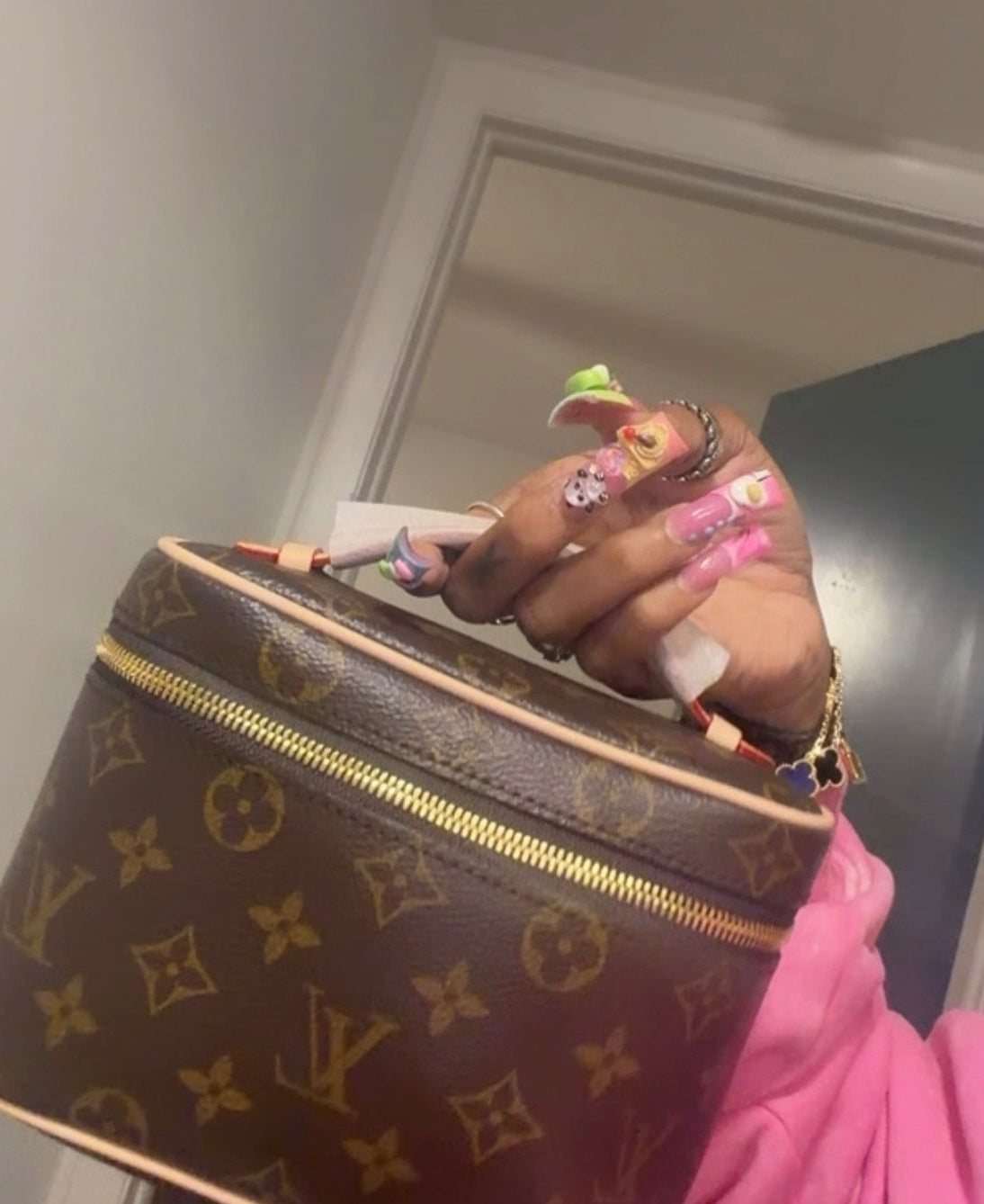 Brown Lv