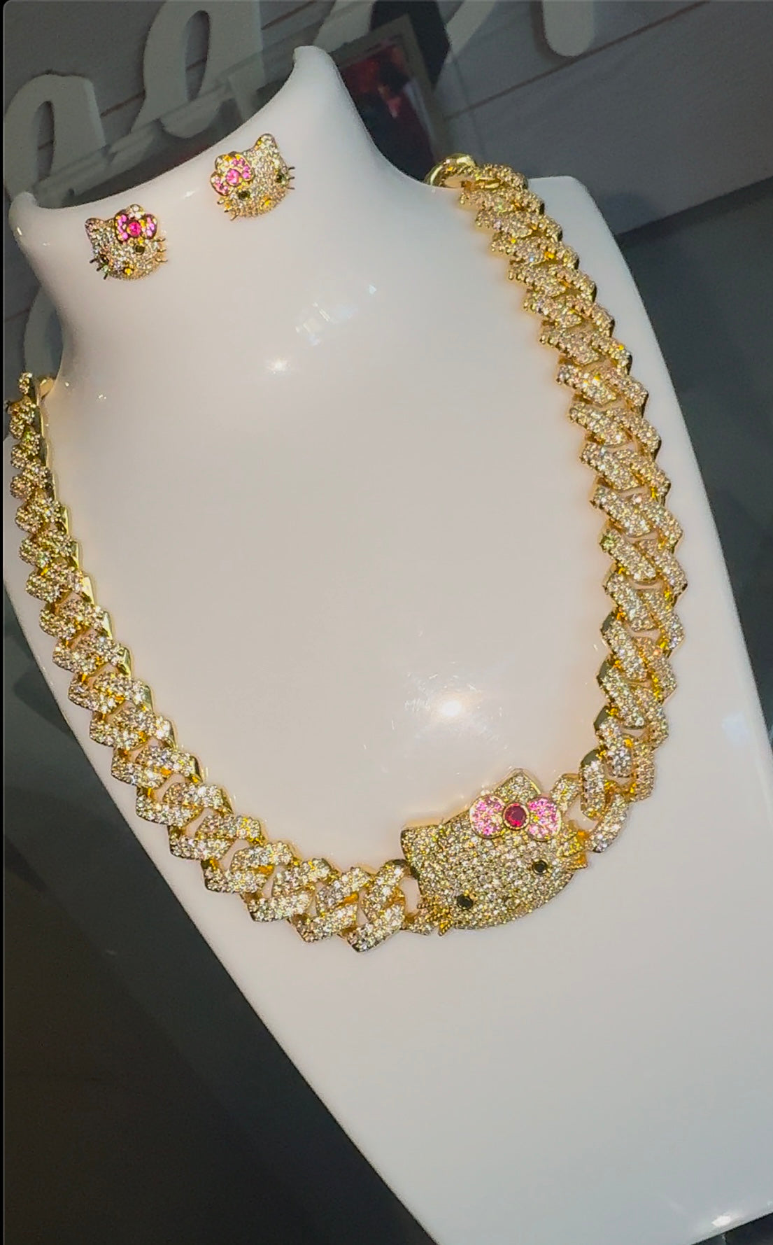 Gold Cuban hello kitty set – barbiesluxcollection