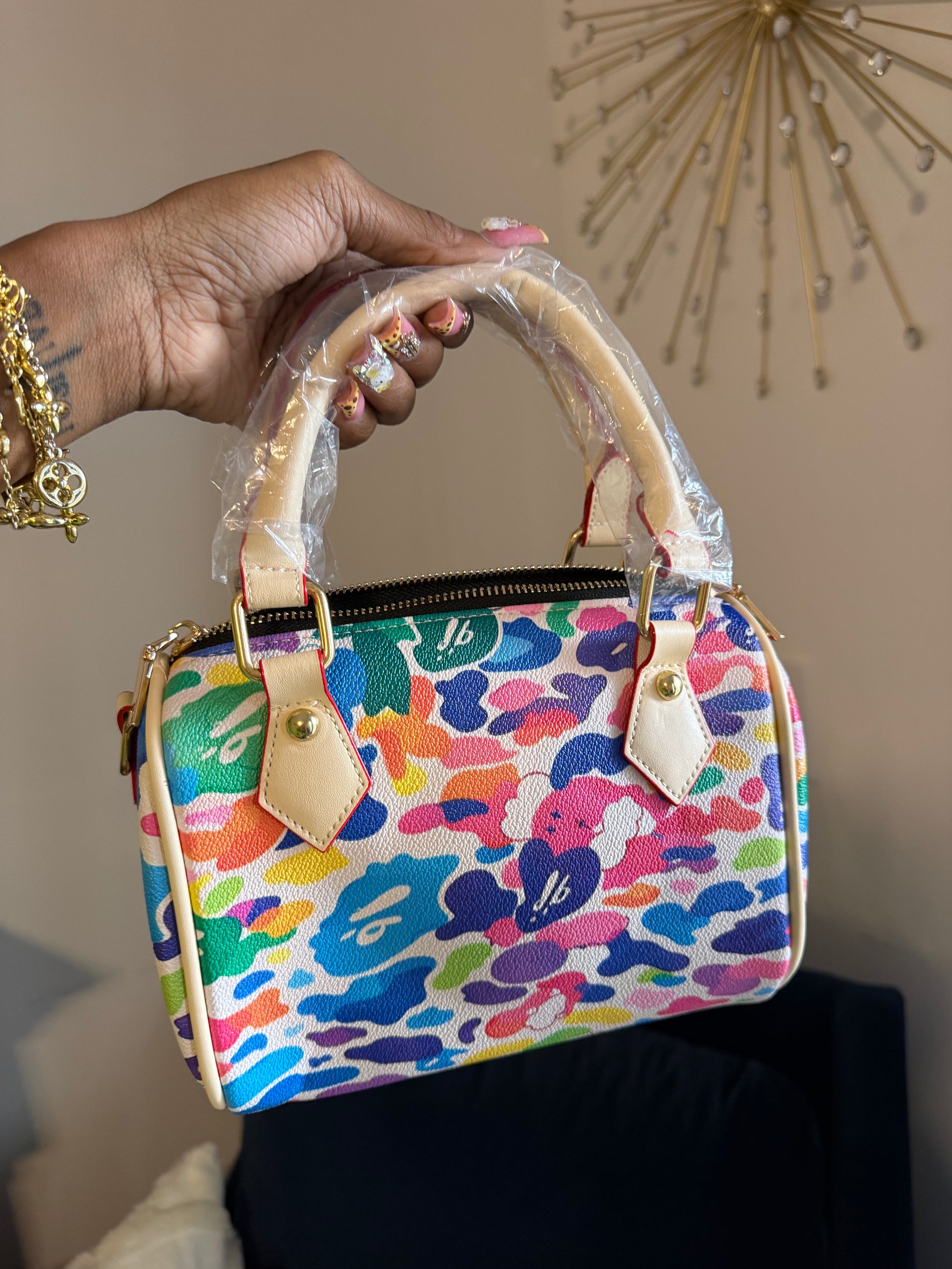 Small pillow bags ( comes with a strap )