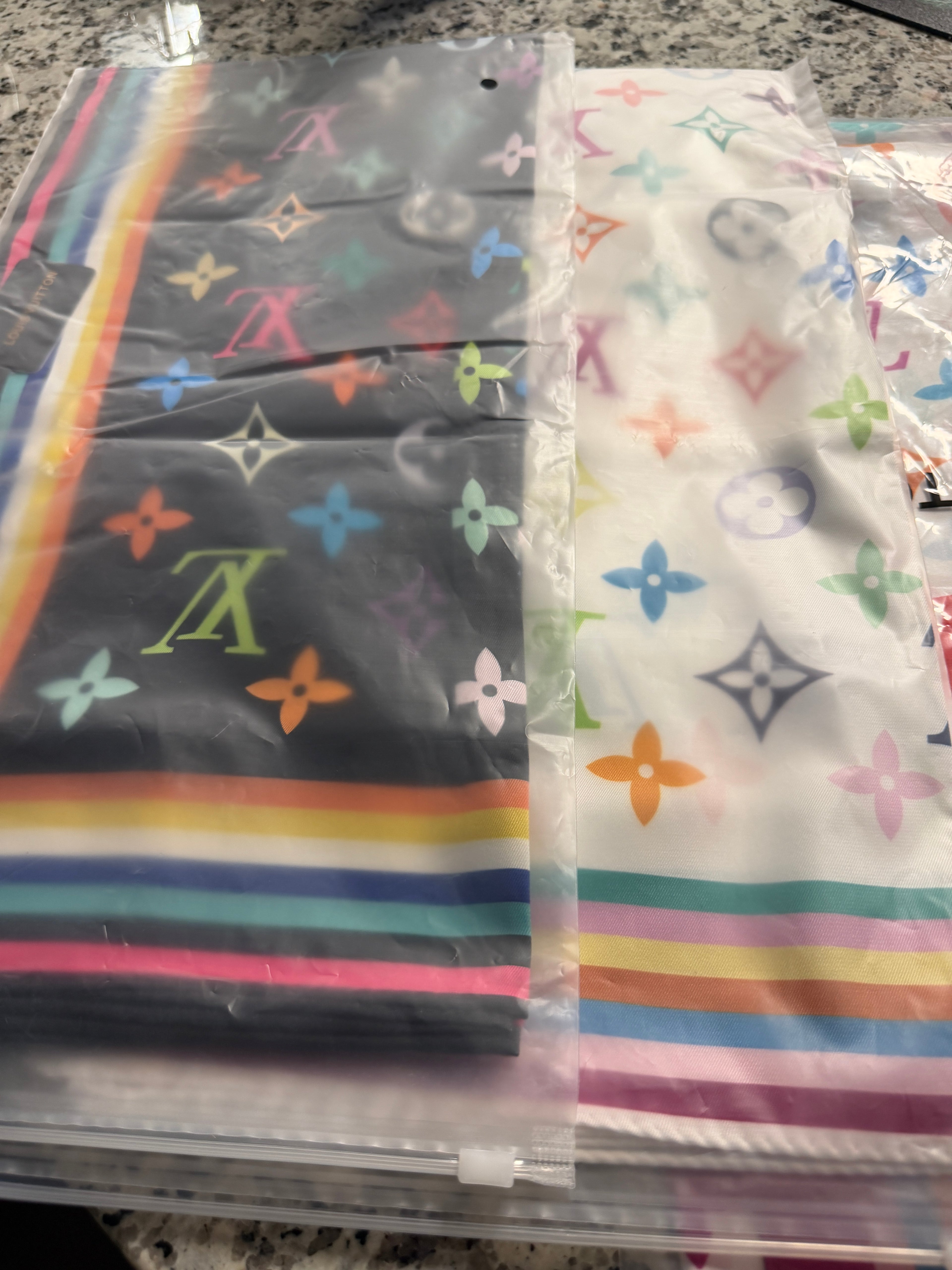 Lv headscarfs
