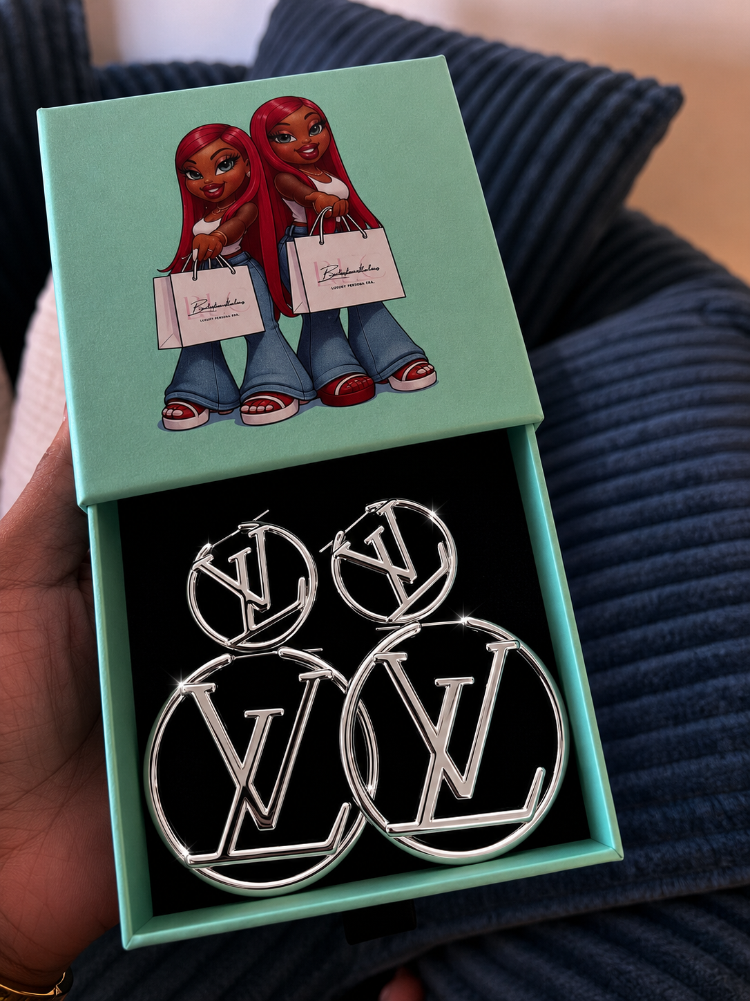 LV hoops