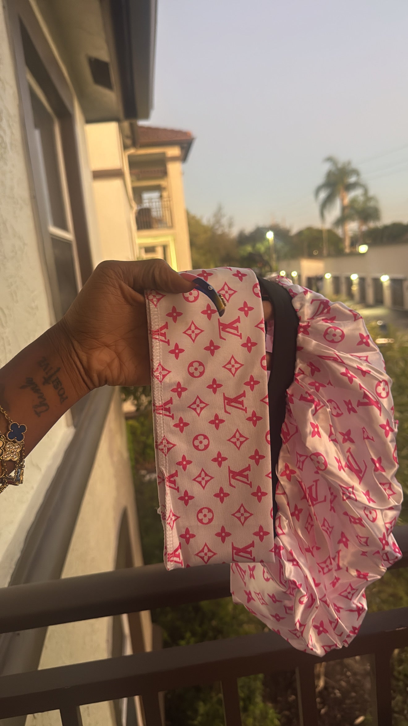 Designer bonnets sets