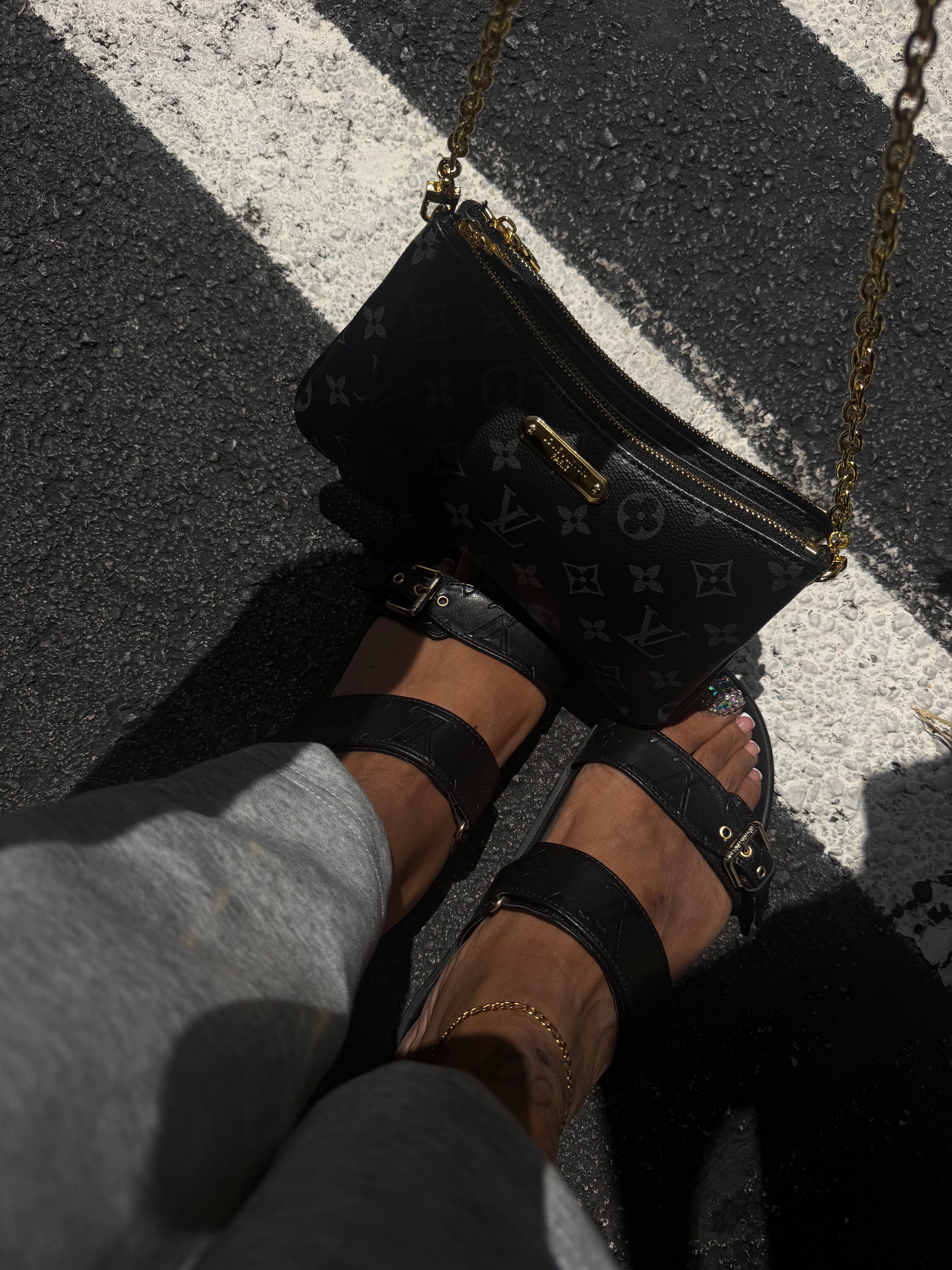 Black Louie slides ( pre order )