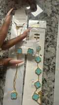 Light green clover leaf set